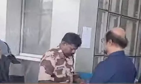 படப்பிடிப்புக்காக சென்ற ரஜினிகாந்த்... தடுத்து நிறுத்திய அதிகாரி... வெளியான காட்சிகள்