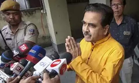 கொல்கத்தா ஐகோர்ட்டு நீதிபதி நாளை ராஜினாமா: அரசியலில் சேருகிறார்?