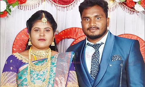 காதல் திருமணம் செய்து கொண்ட இளம்ஜோடி அடுத்தடுத்து தற்கொலை - வேலூரில் சோகம்