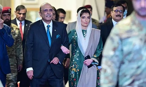 பாகிஸ்தான் அரசியல் வரலாற்றில் முதன்முறை: மகளை முதல் பெண்மணியாக அறிவித்த அதிபர்