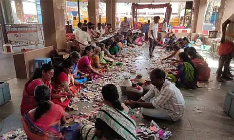 மண்டைக்காடு பகவதி அம்மன் கோவிலில் ரூ.12.81 லட்சம் காணிக்கை மூலம் வசூல்