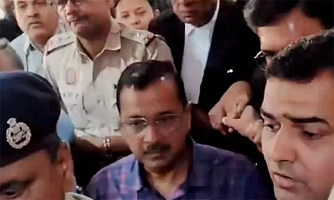 மதுபான கொள்கை முறைகேடு வழக்கு: அரவிந்த் கெஜ்ரிவாலுக்கு ஜாமீன்