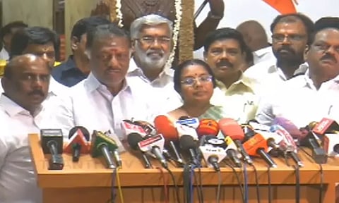 பா.ஜனதா - ஓ.பன்னீர் செல்வம் இடையே தொகுதி பங்கீட்டில் இழுபறி என தகவல்