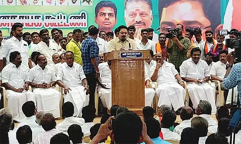 தி.மு.க.வும் அ.தி.மு.க.வும் கள்ளக் கூட்டணி - டி.டி.வி. தினகரன் குற்றச்சாட்டு