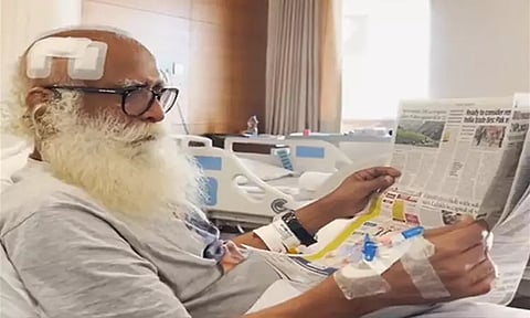 உடல்நலம் தேறி வருகிறார்... பின்னணி இசையுடன் வீடியோ வெளியிட்ட சத்குரு