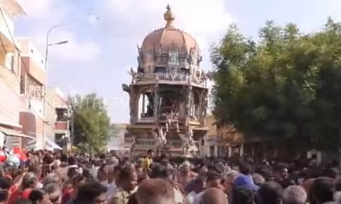 ஸ்ரீரங்கம் ரெங்கநாதர் சுவாமி கோவிலில் பங்குனி தேரோட்டம் கோலாகலம்