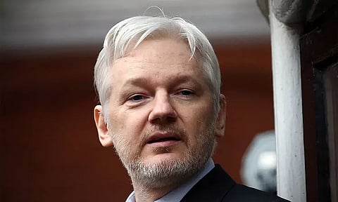 ஜூலியன் அசாஞ்சேவை அமெரிக்காவுக்கு நாடு கடத்தும் முடிவு நிறுத்திவைப்பு