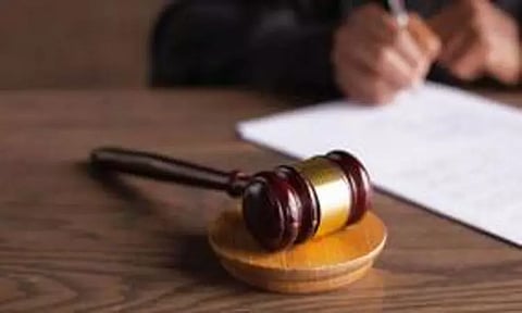 அரசியல் அழுத்தங்களில் இருந்து நீதித்துறையை காக்க வேண்டும்: சுப்ரீம் கோர்ட்டு தலைமை நீதிபதிக்கு 600 வக்கீல்கள் கடிதம்