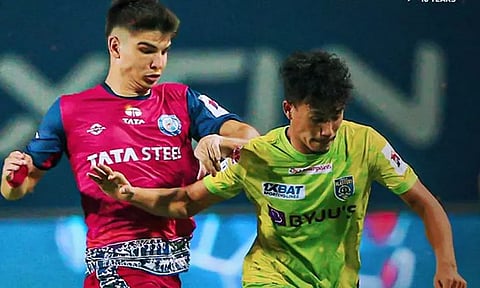 image courtesy: twitter/@IndSuperLeague