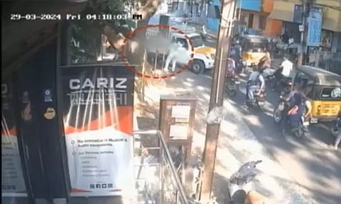 பட்டப்பகலில் ரியல் எஸ்டேட் அதிபர் கொலை - சென்னையில் அதிர்ச்சி சம்பவம்