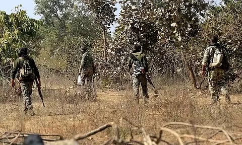 சத்தீஷ்காரில் 8 நக்சலைட்டுகள் சுட்டுக்கொலை