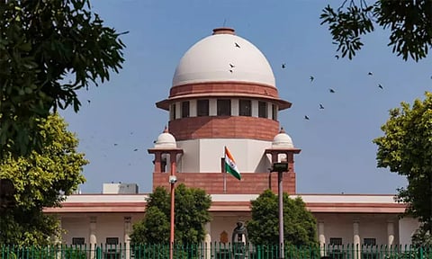 மணல் குவாரி வழக்கில் 5 மாவட்ட கலெக்டர்கள் ஆஜராக வேண்டும் - சுப்ரீம் கோர்ட்டு உத்தரவு