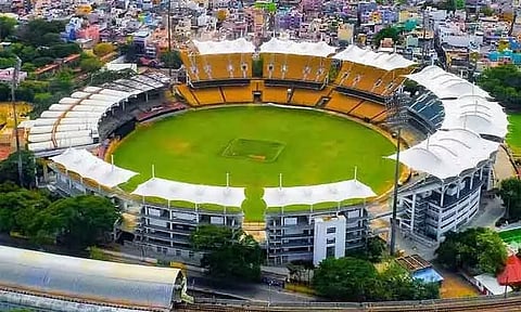 சேப்பாக்கம் மைதானத்தில் சென்னை-கொல்கத்தா ஆட்டம்; டிக்கெட் விற்பனை நாளை தொடக்கம்