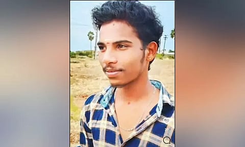 உறவினர் வீட்டு நிகழ்ச்சிக்கு சென்ற வாலிபருக்கு நேர்ந்த சோகம்