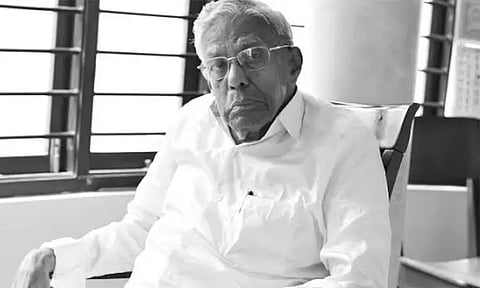 முன்னாள் அமைச்சர் ஆர்.எம்.வீரப்பன் காலமானார்