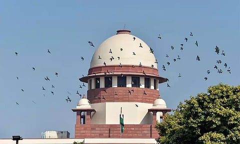 கொலை குற்றவாளிகள் வேறு கோர்ட்டில் சரண் அடையும் விவகாரம்: சுப்ரீம் கோர்ட்டு நோட்டீஸ்