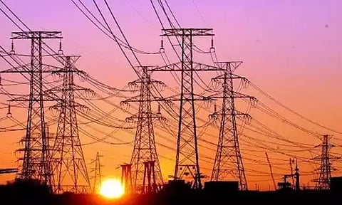 தமிழகத்தில் உச்சத்தை தொட்ட மின்சார பயன்பாடு... ஒரே நாளில் 20 ஆயிரம் மெகாவாட்டை எட்டியது