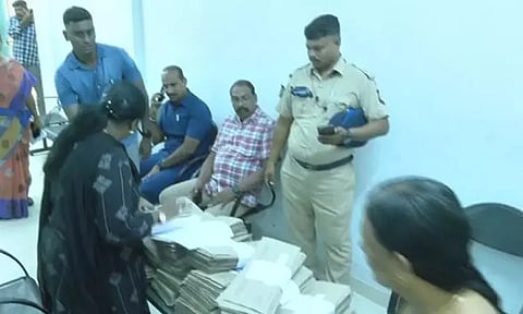 சென்னையில் பணியாற்றும் போலீசாருக்கான தபால் வாக்குப்பதிவு தொடங்கியது