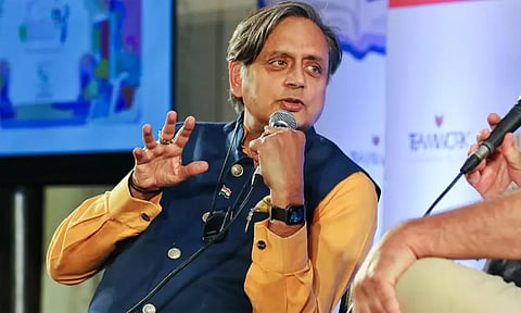 நாட்டை பிளவுபடுத்த பா.ஜனதா முயற்சிக்கிறது: சசிதரூர் விமர்சனம்