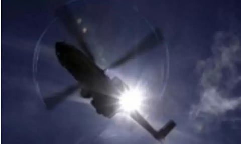 பிலிப்பைன்சில் ராணுவ ஹெலிகாப்டர் விழுந்து நொறுங்கி 2 பேர் பலி