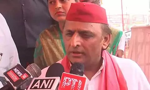 சீனாவுடனான வியாபாரத்தை நிறுத்துங்கள்..அப்போதுதான் நம் தேசம் முன்னோக்கிப் பார்க்கப்படும் - அகிலேஷ் யாதவ்