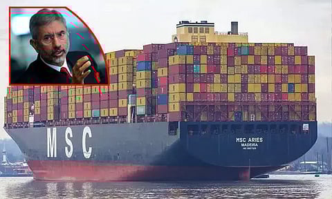 சரக்கு கப்பலில் சிக்கிய 17 மாலுமிகளை சந்திக்க இந்திய அதிகாரிகளுக்கு ஈரான் அனுமதி