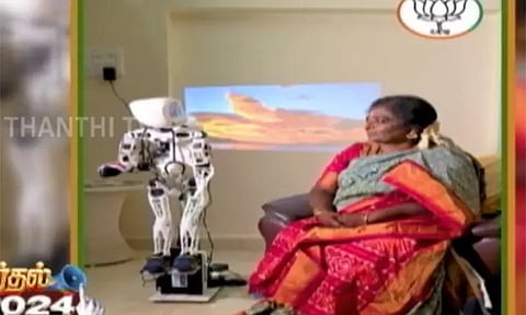 வெற்றிவாய்ப்பு எப்படி இருக்கு?: ரோபோவிடம் ஜோதிடம் கேட்ட தமிழிசை சவுந்தரராஜன் - வைரல் வீடியோ