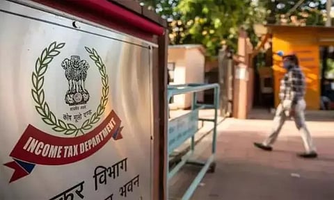 கோவை தி.மு.க. கவுன்சிலர் வீட்டில் வருமான வரித்துறை சோதனை