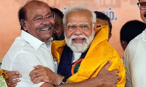 மாநில உரிமைகளை மீட்டெடுக்க பா.ம.க.-பா.ஜனதா கூட்டணிக்கு வாக்களிப்பீர் - டாக்டர் ராமதாஸ்