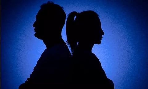 கள்ளத்தொடர்பை கைவிட்ட இளம்பெண் குத்திக்கொலை - கள்ளக்காதலனுக்கு எமனாக மாறிய பெண்ணின் தாய்