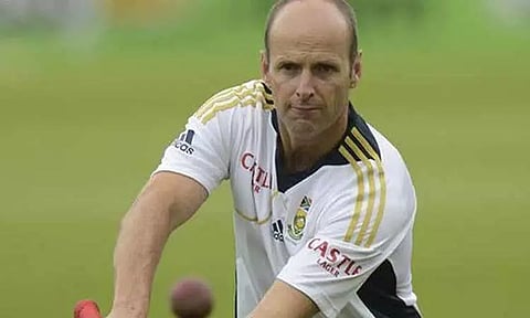 பாகிஸ்தான் பயிற்சியாளர் பதவிக்கு கேரி கிர்ஸ்டன் விண்ணப்பம்