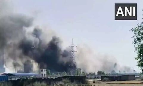 ஜார்க்கண்ட்: பெல் நிறுவனத்தின் சேமிப்பு கிடங்கில் பயங்கர தீ விபத்து