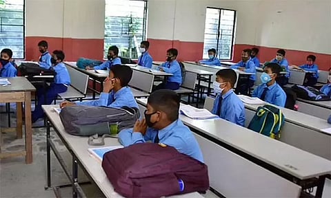 இலவச கட்டாயக் கல்வி திட்டம்: தனியார் பள்ளிகளில் மாணவர் சேர்க்கை-இன்று முதல் விண்ணப்பிக்கலாம்