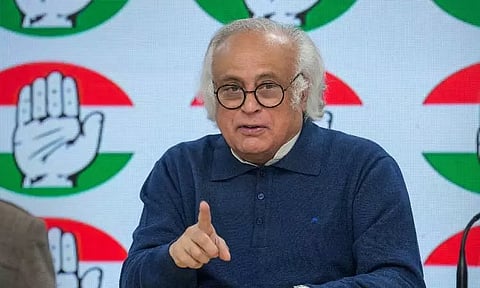 சூரத் மக்களவை தொகுதியில் சூதாட்டம்; பா.ஜ.க. மீது காங்கிரஸ் பரபரப்பு குற்றச்சாட்டு