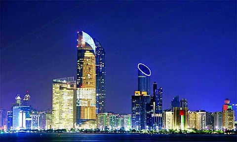 இரவில் தனியாக செல்லும்போது பாதுகாப்பான நகரம் அபுதாபி - கணக்கெடுப்பில் 94 சதவீதம் பேர் கருத்து