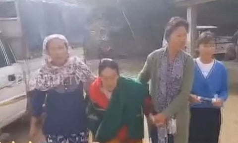 தள்ளாடும் வயதிலும் தவறாமல் ஜனநாயக கடமையாற்றிய 94 வயது மூதாட்டி