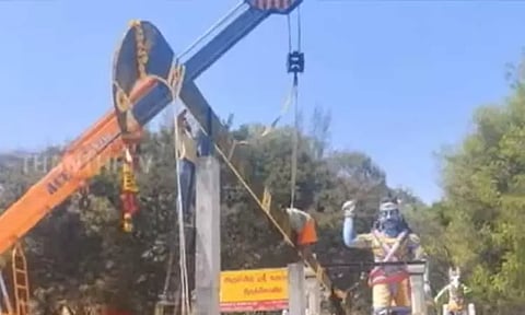 கருப்பசாமிக்கு 720 கிலோவில் வினோத காணிக்கை வழங்கிய பக்தர்