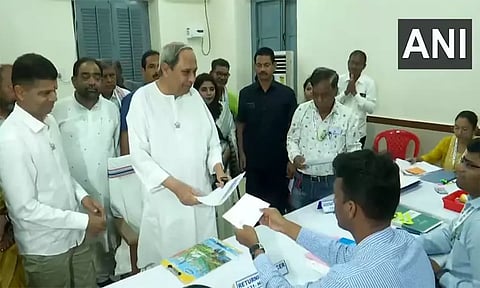 ஒடிசா சட்டசபை தேர்தல்: வேட்புமனு தாக்கல் செய்தார் முதல்-மந்திரி நவீன் பட்நாயக்