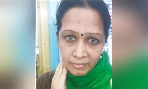 முகநூல் மூலம் பழக்கம்: வீட்டிற்கு அழைத்த பெண்... தொழில் அதிபருக்கு நேர்ந்த அதிர்ச்சி