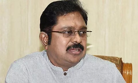 மாநிலப் பல்கலைக்கழகங்களின் நிதி நெருக்கடிக்கு உடனடியாக தீர்வு காண வேண்டும் - டி.டி.வி.தினகரன்