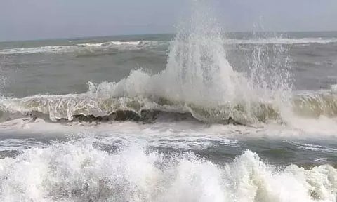 தமிழகத்தில் கடல் சீற்றத்துக்கான எச்சரிக்கை நீட்டிப்பு