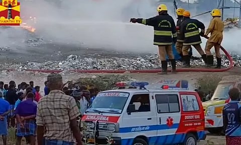 சிவகாசி அருகே பட்டாசு குடோனில் வெடி விபத்து - 5 பேர் படுகாயம்