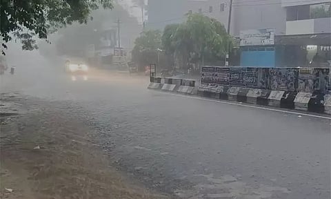 9 மாவட்டங்களில் அடுத்த 3 மணி நேரத்தில் மழைக்கு வாய்ப்பு