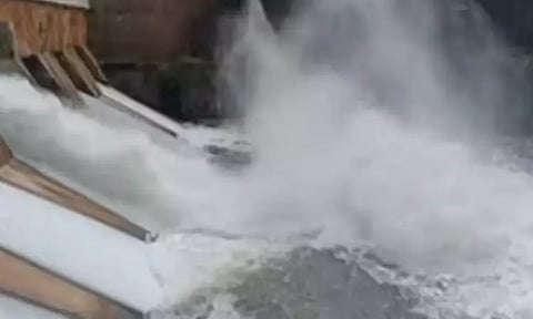 வைகை அணையில் இருந்து தண்ணீர் திறப்பு - கரையோர மக்களுக்கு வெள்ள எச்சரிக்கை