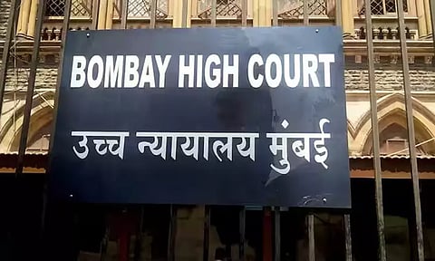 குண்டுவெடிப்பு குற்றவாளி ஆன்லைனில் சட்டத் தேர்வை எழுத முடியுமா? மும்பை பல்கலைக்கழகத்திற்கு ஐகோர்ட்டு கேள்வி