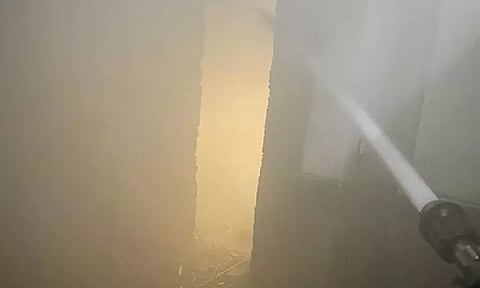 டெல்லியில் உள்ள வருமான வரித்துறை அலுவலகத்தில் பயங்கர தீ விபத்து