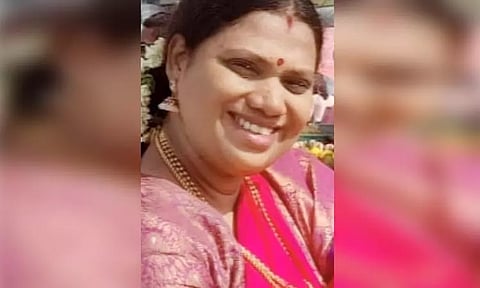 கர்நாடகத்தில் துணை நடிகை கொலை; கணவருக்கு வலைவீச்சு