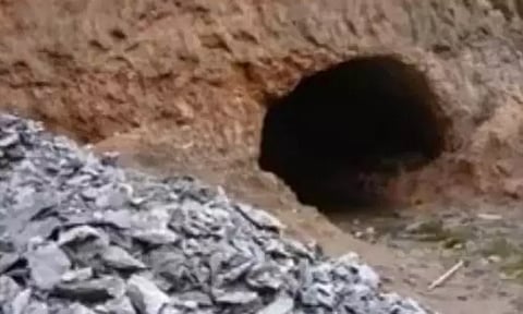 எலி வளை சுரங்கம் சரிந்து 3 தொழிலாளர்கள் பலி