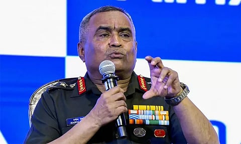 ராணுவ தலைமை தளபதி மனோஜ் பாண்டே பதவிக்காலம் மேலும் ஒரு மாதம் நீட்டிப்பு
