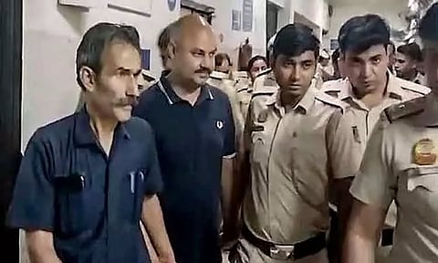 சுவாதி மாலிவால் விவகாரம்: கைது நடவடிக்கையை எதிர்த்து கெஜ்ரிவாலின் உதவியாளர் டெல்லி ஐகோர்ட்டில் மனு